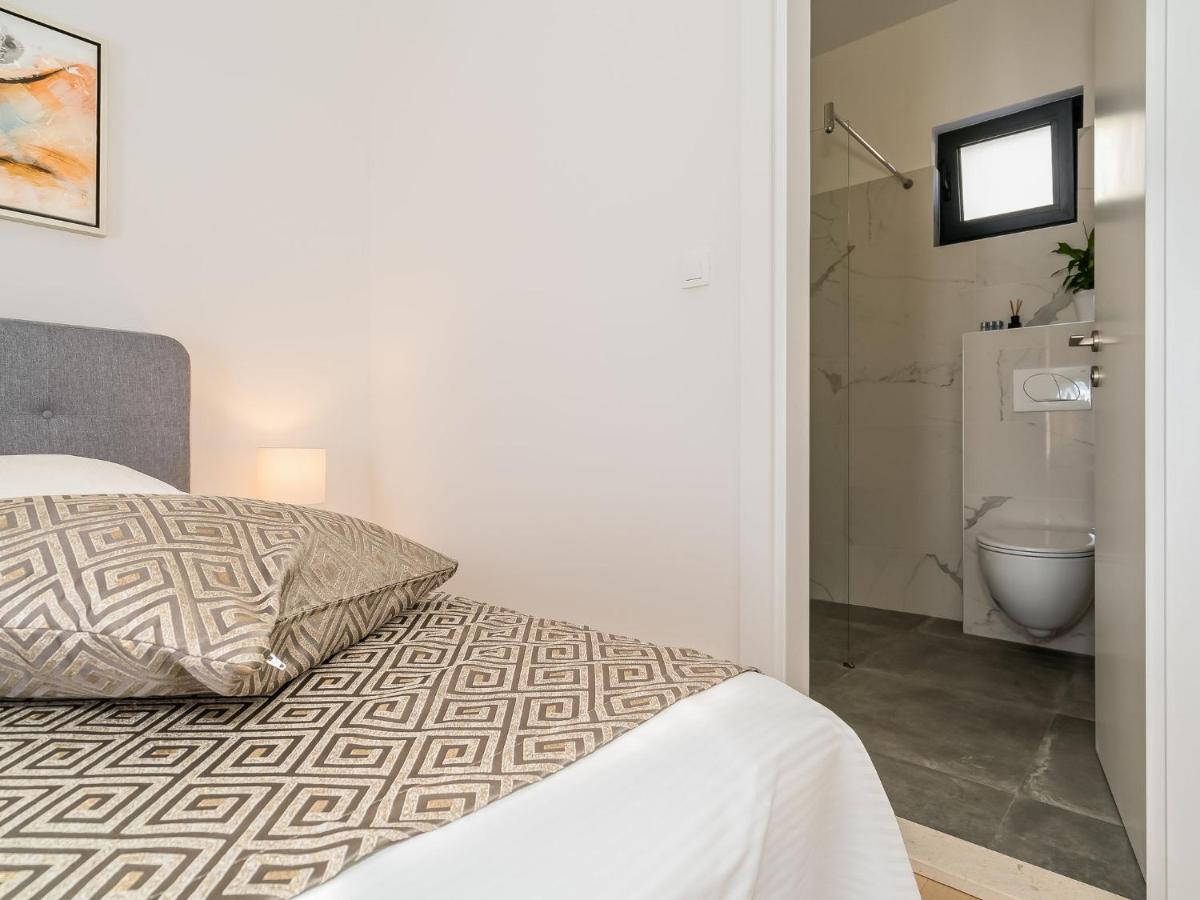 Meri 2 By Interhome Počitniška hiša Trogir